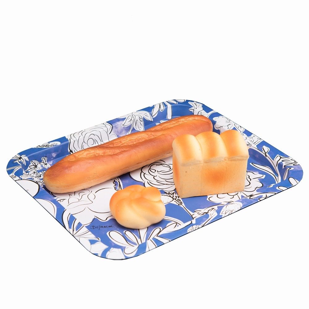 Serving Up Style: The Benefits of Custom Restaurant Trays